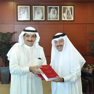 President of the Survey and Land Registration Bureau Receives Researcher Dr. Malalla Al Hammadi 