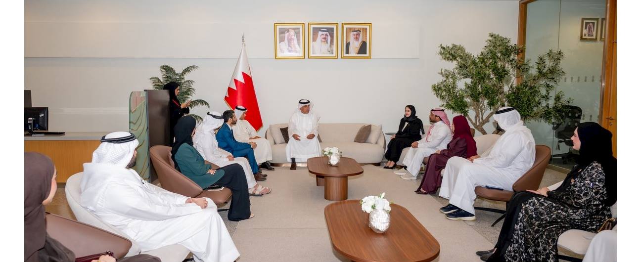 رئيس جهاز المساحة والتسجيل العقاري يلتقي منتسبي الدفعة الحادية عشرة من برنامج رئيس مجلس الوزراء لتنمية الكوادر الحكومية