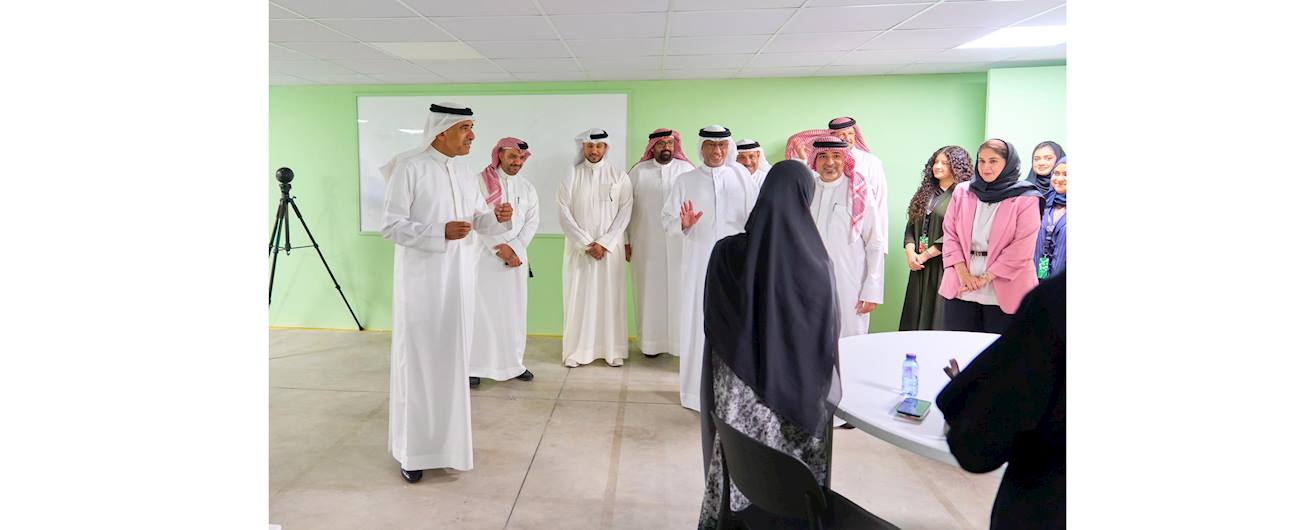 رئيس جهاز المساحة والتسجيل العقاري يشيد بمدينة شباب 2030 كنموذج وطني رائد في تأهيل الشباب