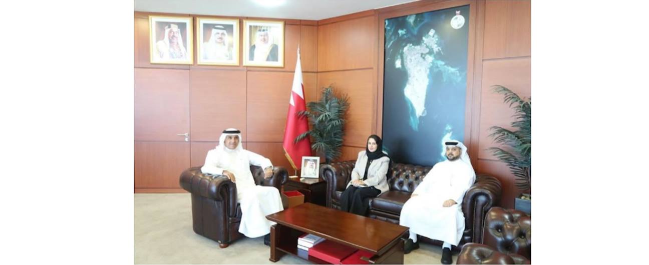 President of the Survey and Land Registration Bureau Receives Al-Atawi on the Occasion of His Appointment as Director of the Financial and Human Resources Directorate