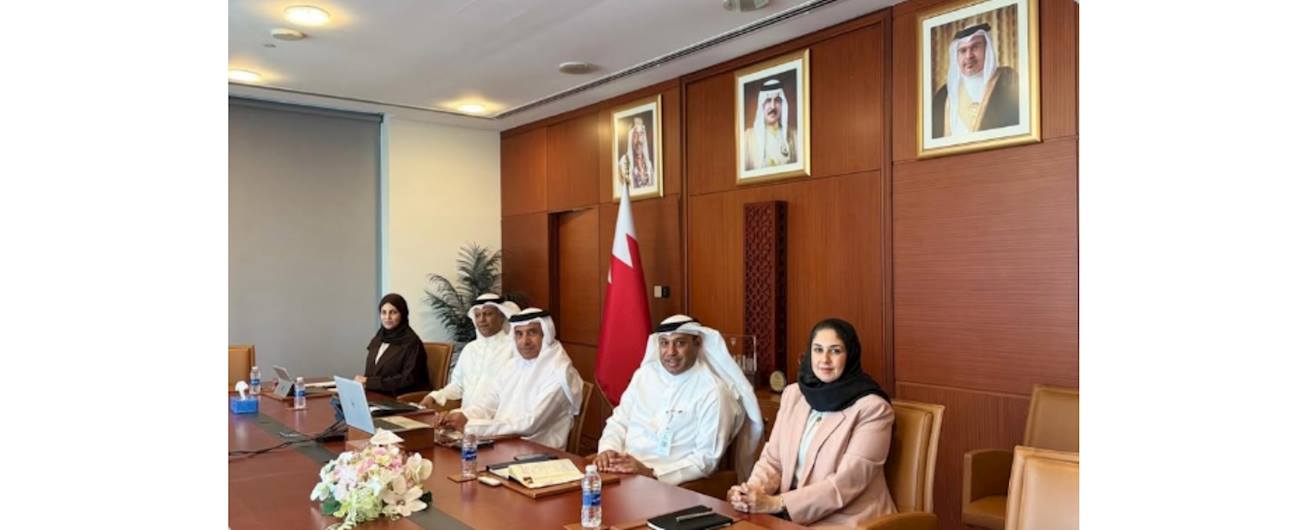 عقدت لجنة التدقيق الداخلي اجتماعها الأول للعام ٢٠٢٦ وذلك برئاسة سعادة المهندس باسم بن يعقوب الحمر رئيس جهاز المساحة والتسجيل العقاري
