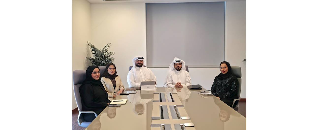 **Survey and Land Registration Bureau’s Youth Innovation and Excellence Committee Holds Its Regular Meeting**
