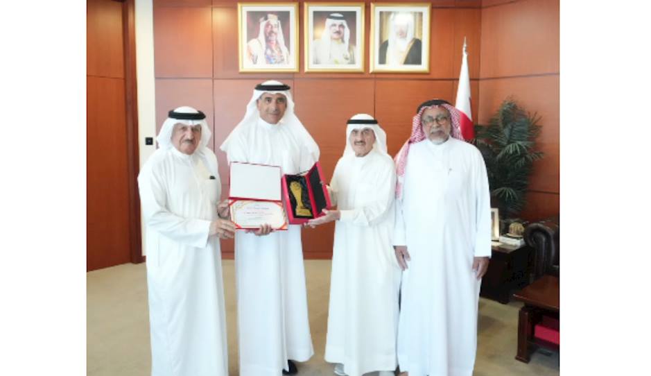 His Excellency Engineer Bassem bin Yaqoub Al Hamer, President of the Survey and Land Registration Bureau, received a delegation from the Bahrain Parents Care Society.