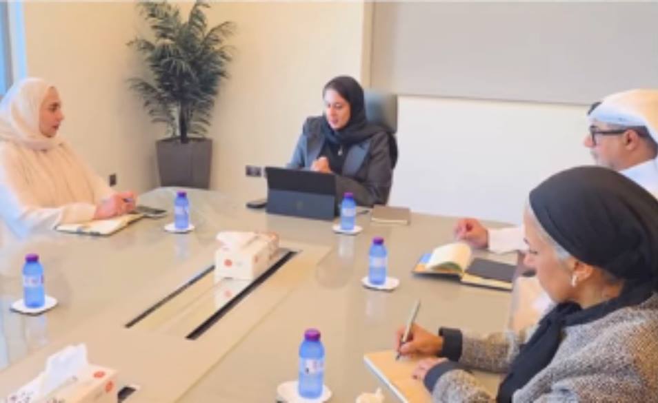 The Equal Opportunities Committee at the Survey and Land Registration Bureau holds its regular meeting for 